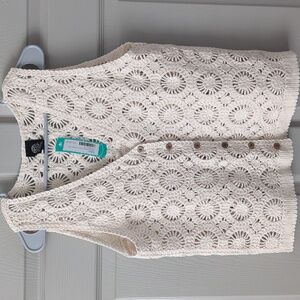 Bobeau VNeck Button Front Crochet Vest- M